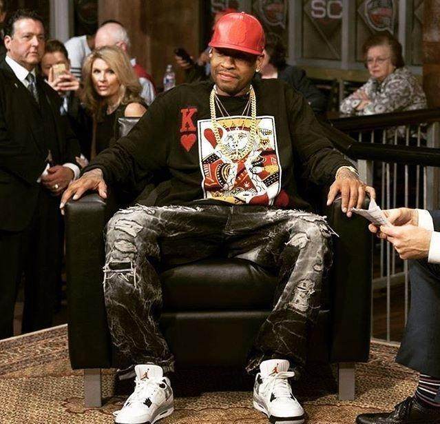 棒球与流媒体时代为什么垂直转播视角更适合手机端的观看体验