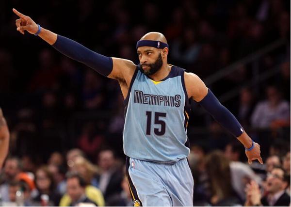 35岁的哈维远在卡塔尔，